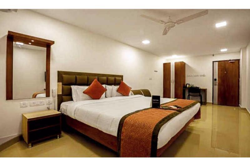 เวนเจอร์ พาร์ค ทุไรปักกัม เจนไน Hotel เชนไน ภายนอก รูปภาพ